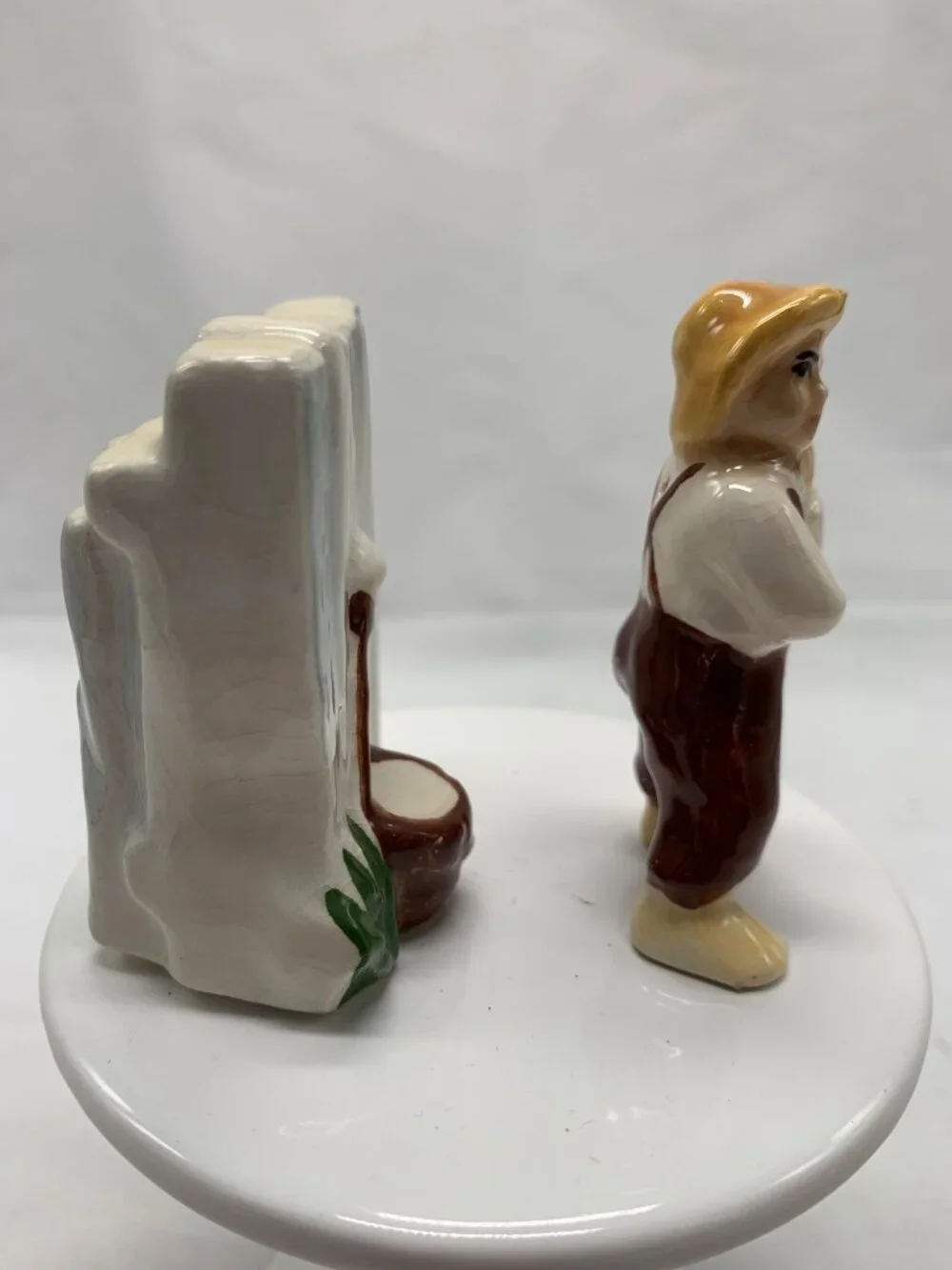 Vintage Huckleberry Finn Ceramic Salt and Pepper Shakers Set
